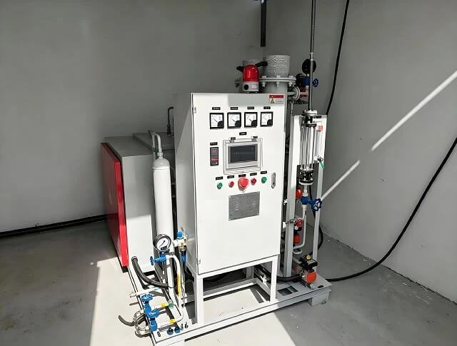 10Nm&sup3; / h L&ograve; nung Amoniac tự động tiết kiệm năng lượng H2 N2 M&aacute;y tạo kh&iacute; bảo vệ