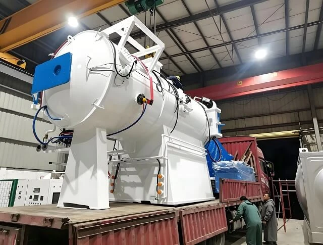 L&ograve; l&agrave;m nguội dầu ch&acirc;n kh&ocirc;ng để l&agrave;m cứng c&aacute;c bộ phận truyền động ổ trục b&aacute;nh răng tự động