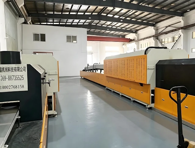 L&ograve; nung s&aacute;ng bằng th&eacute;p kh&ocirc;ng gỉ li&ecirc;n tục để h&agrave;n kim loại v&agrave; xử l&yacute; nhiệt