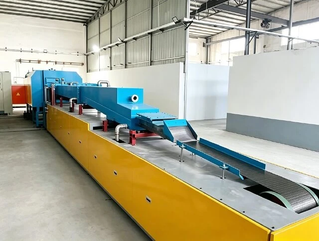 L&ograve; kh&iacute; quyển đai th&eacute;p li&ecirc;n tục Xử l&yacute; nhiệt s&aacute;ng c&oacute; biến dạng thấp cho ống t&ocirc;n P